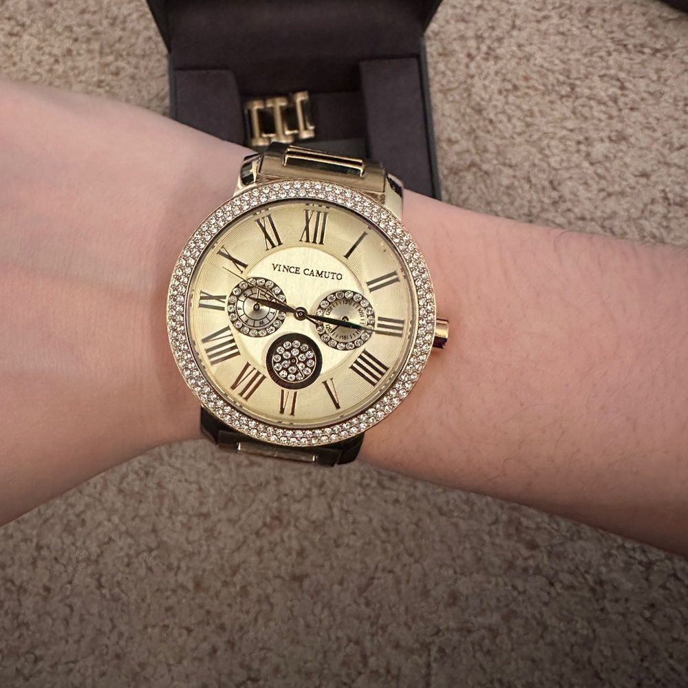 Gold Watch - image 4